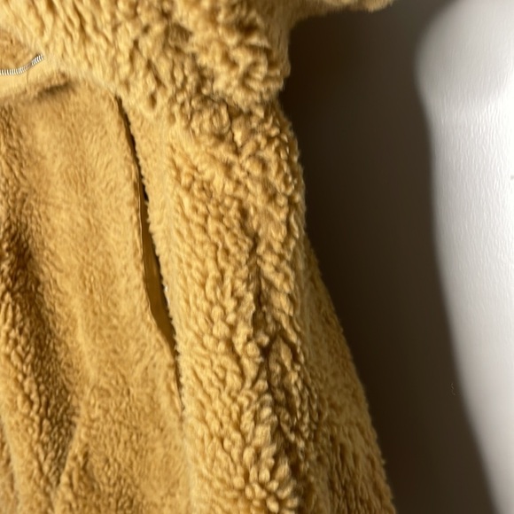 Pacsun camel fuzzy faux fur teddy comfy fall zip up‎ oversized jacket size XS/S - Picture 8 of 16